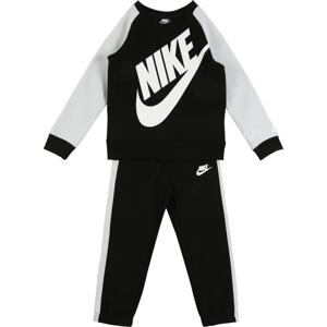 Joggingová souprava 'Futura Crew' Nike Sportswear černá